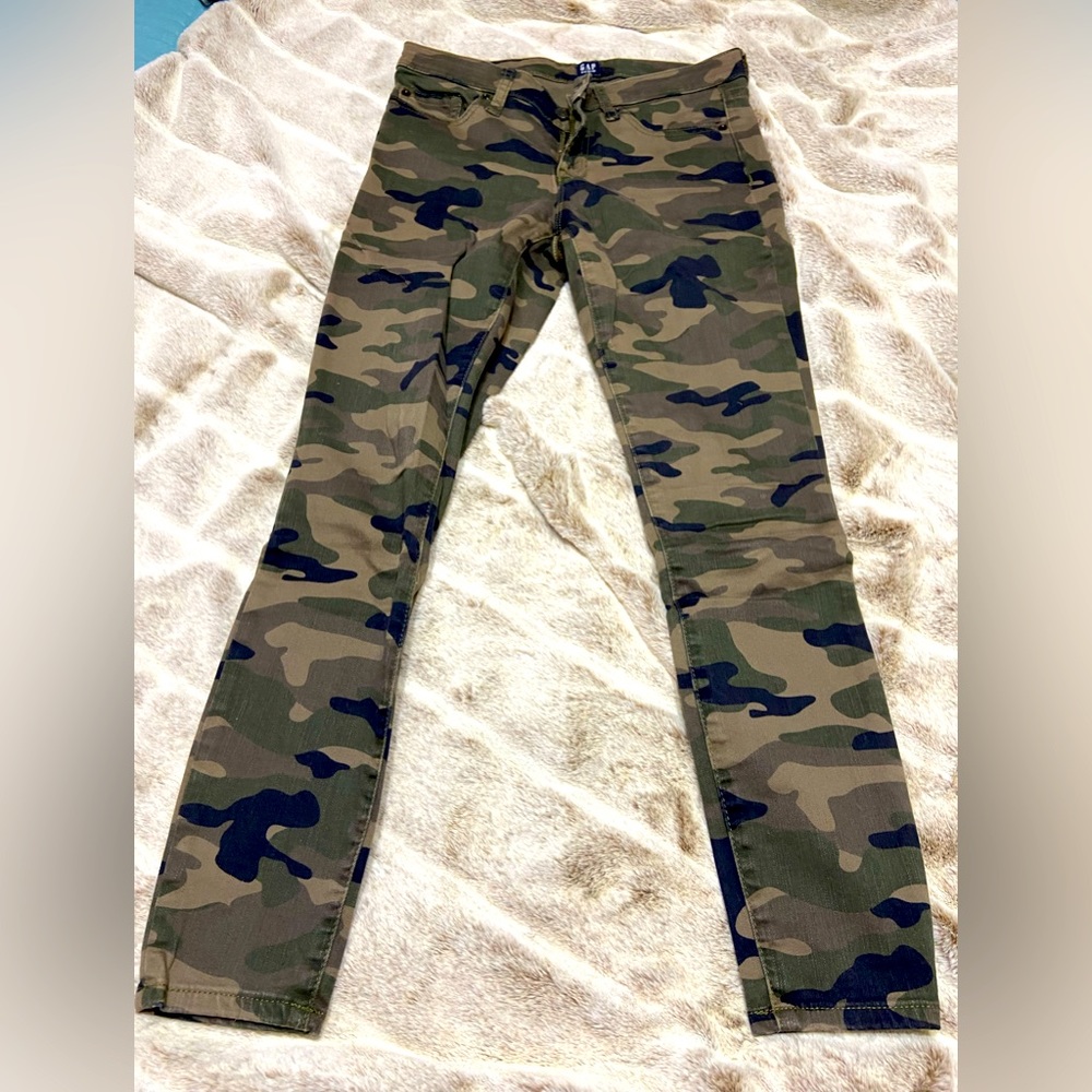GAP Camo Women’s Leggings